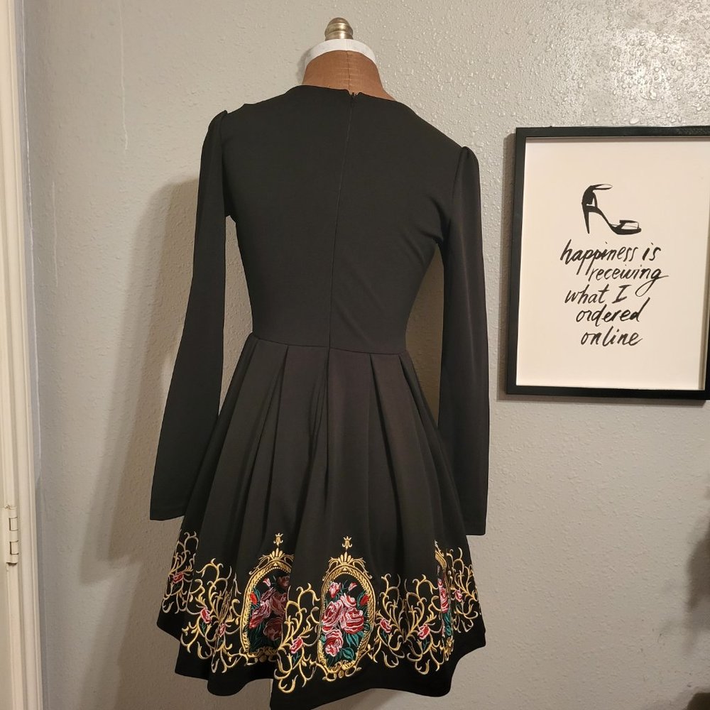 Sheinside Fit and Flare Embroidered Dress - Picture 6 of 8